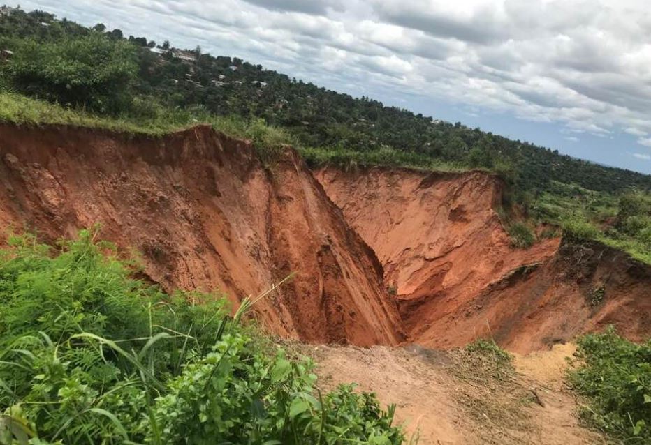 Erosion a kananga